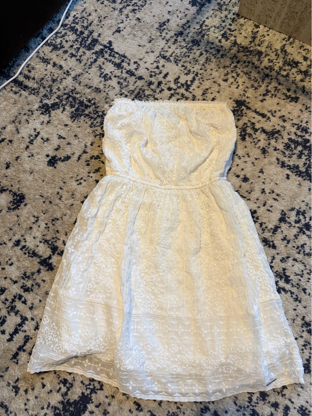 Abercrombie & Fitch Cream Strapless Textured Dress